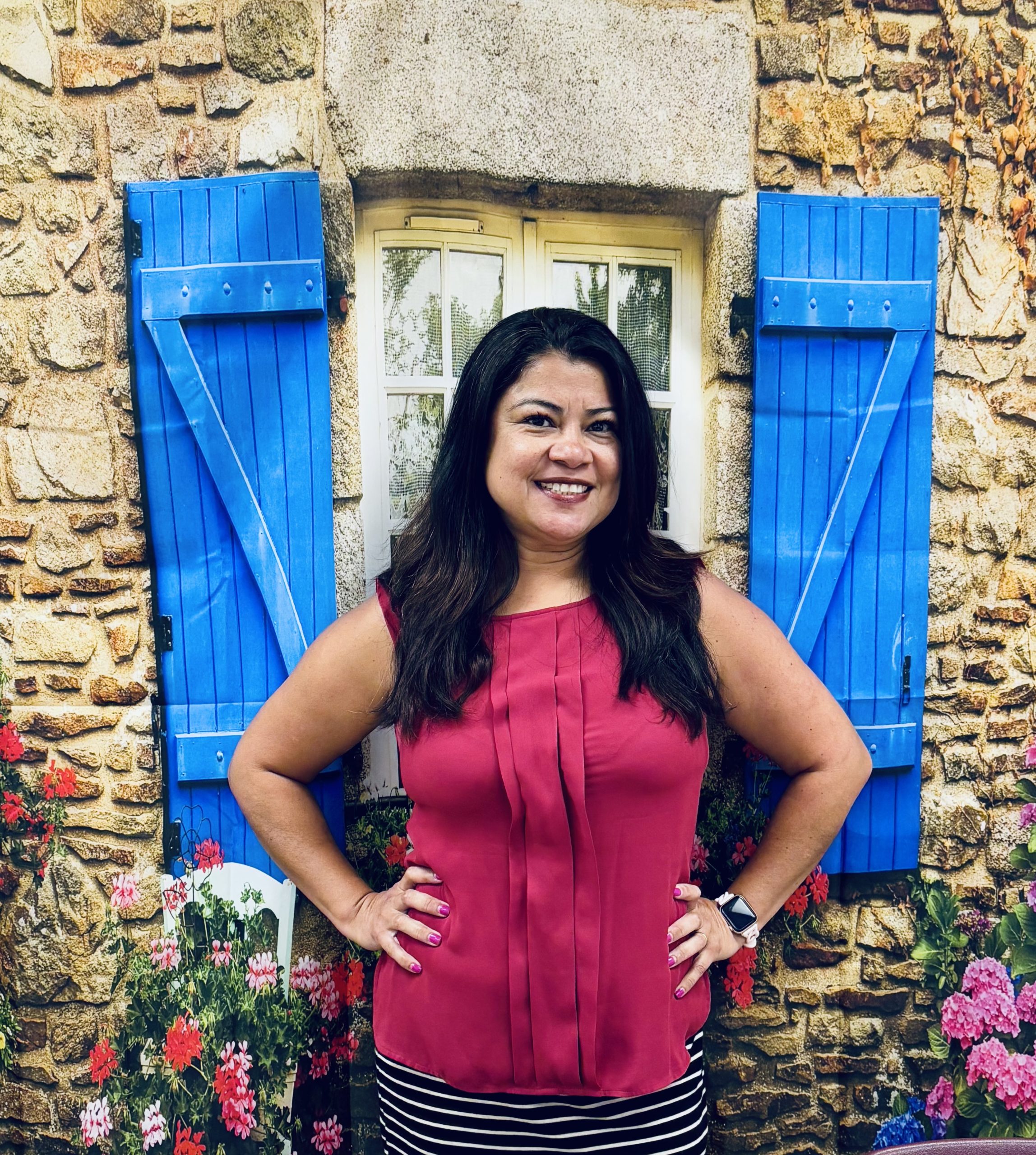 Image of Realtor Alma Rivera for Coldwell Banker Elite